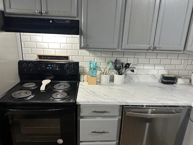Kitchen 001